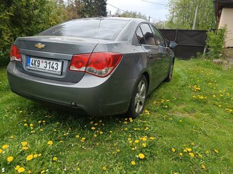 Chevrolet Cruze 2.0 - 4