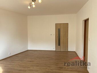 Pronájem bytu 2+1, 59 m2, Opava, ul. Nákladní - 4