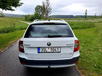 Škoda superb Laurin a Klement 2,0 tdi 125kw r.v 2015 čr - 4