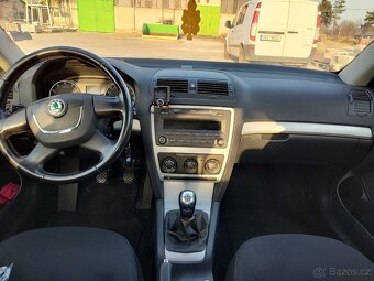 Prodám Škoda Octavia II. liftback 1.6 MPI 75 kW, 2010 - 4