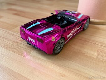 Mattel Barbie auto růžový kabriolet s dálkovým ovládáním - 4