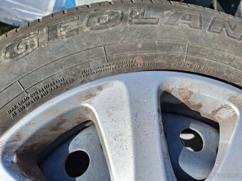 Gumy na ASX origo 215/70 R16 letni - 4
