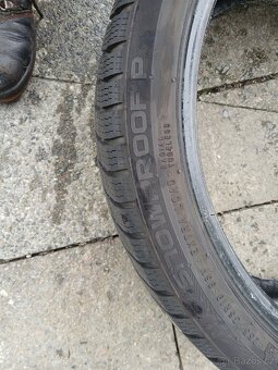 Nokian 255/35 r19 - 4