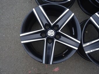 Alu disky Volkswagen Transporter,17", 5x120,ET 45,šíře 7,5J - 4
