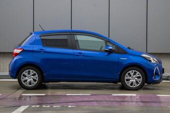 Toyota Yaris 1.5 Hybrid Active e-CVT - 4