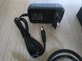 Pouzdro / box na 3,5palcový pevný disk USB 3.0 SATA - 4