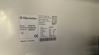 Lednice s mrazákem Electrolux ER8417B - 4