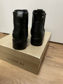 Černé kotníčkové zimní boty Lasocki - 4
