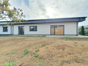 Prodej RD bungalov 4+kk 615 m2  Opatovice u Vyškova - 4