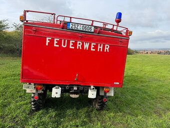 Mercedes Benz Unimog 404 - 4