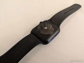 Apple watch SE 2. Gen. 44mm černé - 4