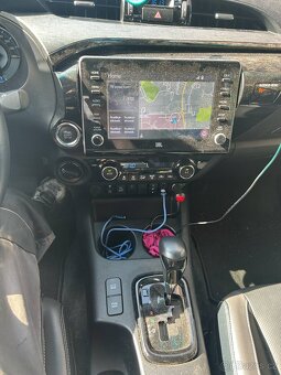 Prodám Toyotu HILUX - 4