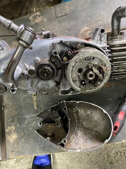 Motor jawa 50/555 - 4