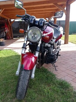 Kawasaki ZR750F - 4