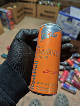 Plechovky od Energy Drinků Red Bull 1 - 4