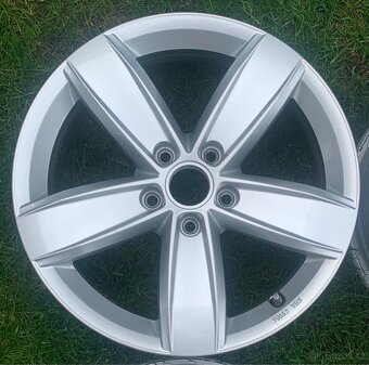 Alu disky Vw, 5x112, R17, ET38, Senzory - 4