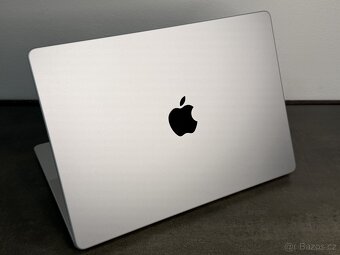MacBook Pro 14'' 2021 / M1 Pro / 16GB / 512GB SSD / Silver - 4