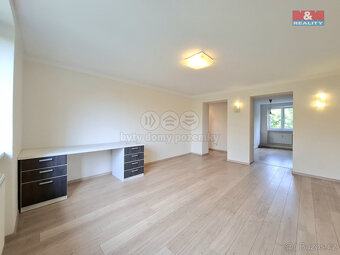 Prodej bytu 2+1, 60 m², Ostrov, ul. Štúrova - 4