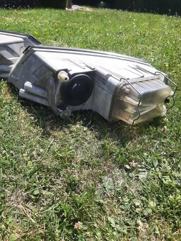 Přední levé a pravé predni světla na Škodu Octavii před fl - 4