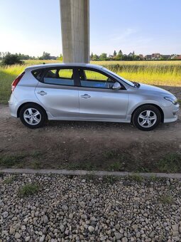 Hyundai i30, 85 000km - 4