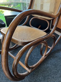 Houpací křeslo Ton Thonet masiv dřevo vypletené - 4