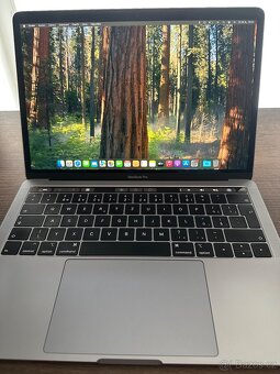 Apple MacBook Pro 13” (2019) s Touch Barem - 4