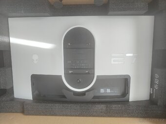 Alienware AW2723DF - 4