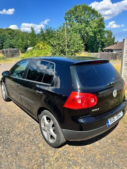 Prodám Golf 5 1.4 55kw r.v. 2006 - 4