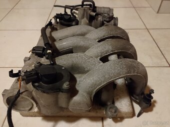 Prodám sání na Jaguar X-type 2,5 litr benzín - 4