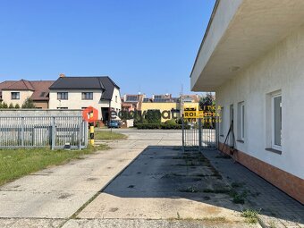 Pronájem volných parkovacích ploch 2 100 m2, Rohatec Kolonie - 4