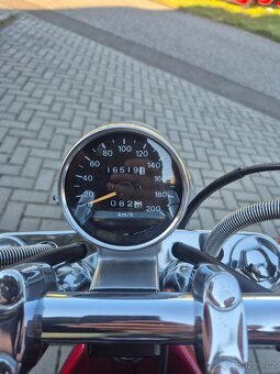 Suzuki Intruder VS 1400 - 4