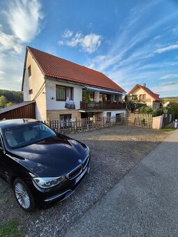 Prostorný dům s možností podnikání v podhradí - 4