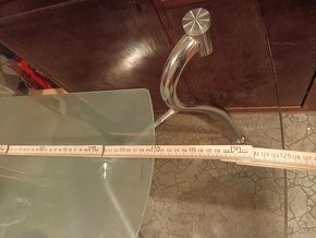 Kovový stůl se skleněnou deskou - 4