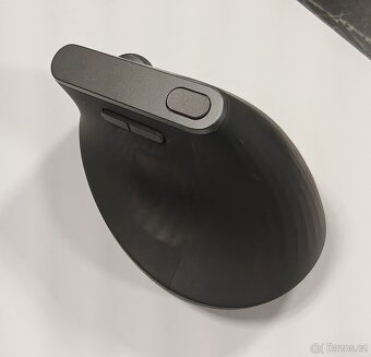 Logitech MX Vertical - 4