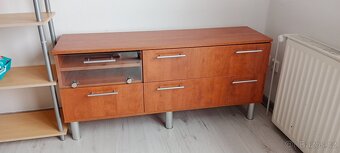 Prodám dvě skříňky - 4