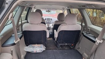 MITSUBISHI GRANDIS 2,4i - 4