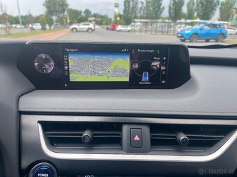 Lexus UX 250h 12/2019, 58 000 km - 4