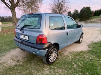 Renault Twingo 1.2 43kW Beach 2003 soft-top STK 4/2027 - 4