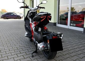 Italjet Dragster 200 ABS benzín automat 13 kw - 4