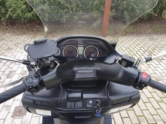 SUZUKI BURGMAN r.v. 2011 - 4