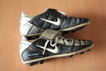 Dětské fotbalové kopačky Nike Totalissimo vel. 36.5 (EU) - 4