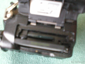 Olympus C-5060 Wide Zoom - 4