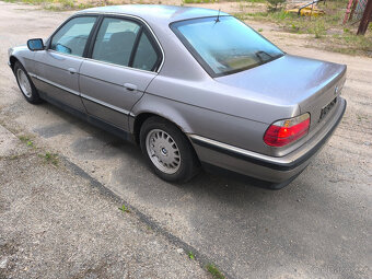 Bmw e38 728i 142kw veškeré náhradní díly z vozu - 4