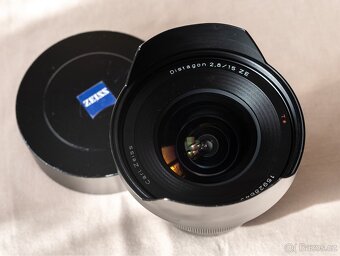 Carl Zeiss 2,8/15 Distagon ZE (pro Canon EF) - 4