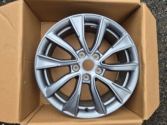 Kované disky R18 Volkswagen t7 Multivan šedé - 4