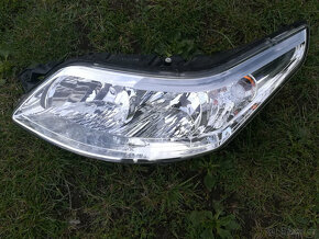 Nárazník přední,blatníky na Citroen C4 LC stříbrná KCH - 4