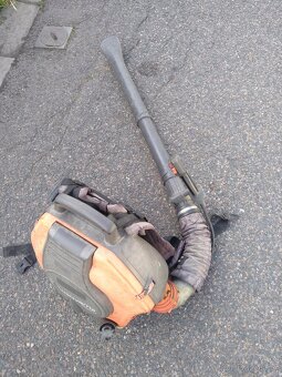 Zádový fukar Husqvarna - 4