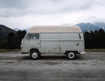 VW T2a Highroof - 4