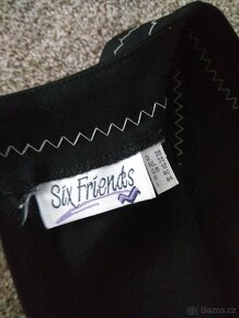 Nové dámské pouzdrové šaty Six Friends - 4