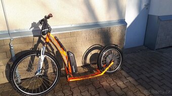 Elektrokoloběžka se silným motorem - 4
